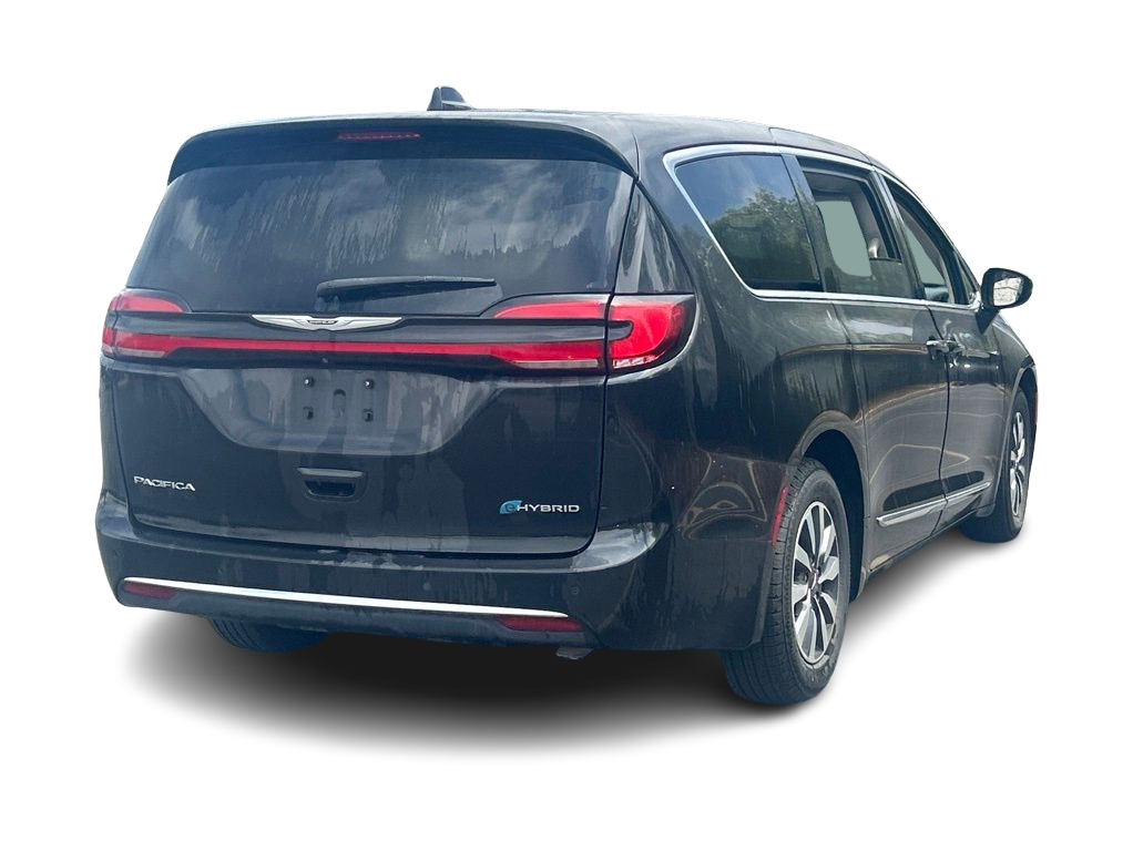 Thumbnail: 2023 Chrysler Pacifica - 8