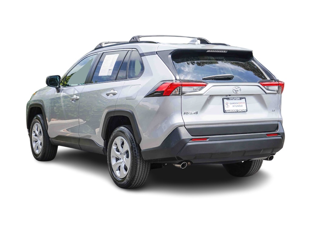 Thumbnail: 2021 Toyota RAV4 - 3