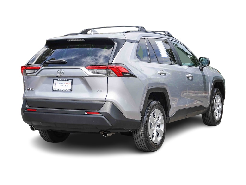 Thumbnail: 2021 Toyota RAV4 - 18