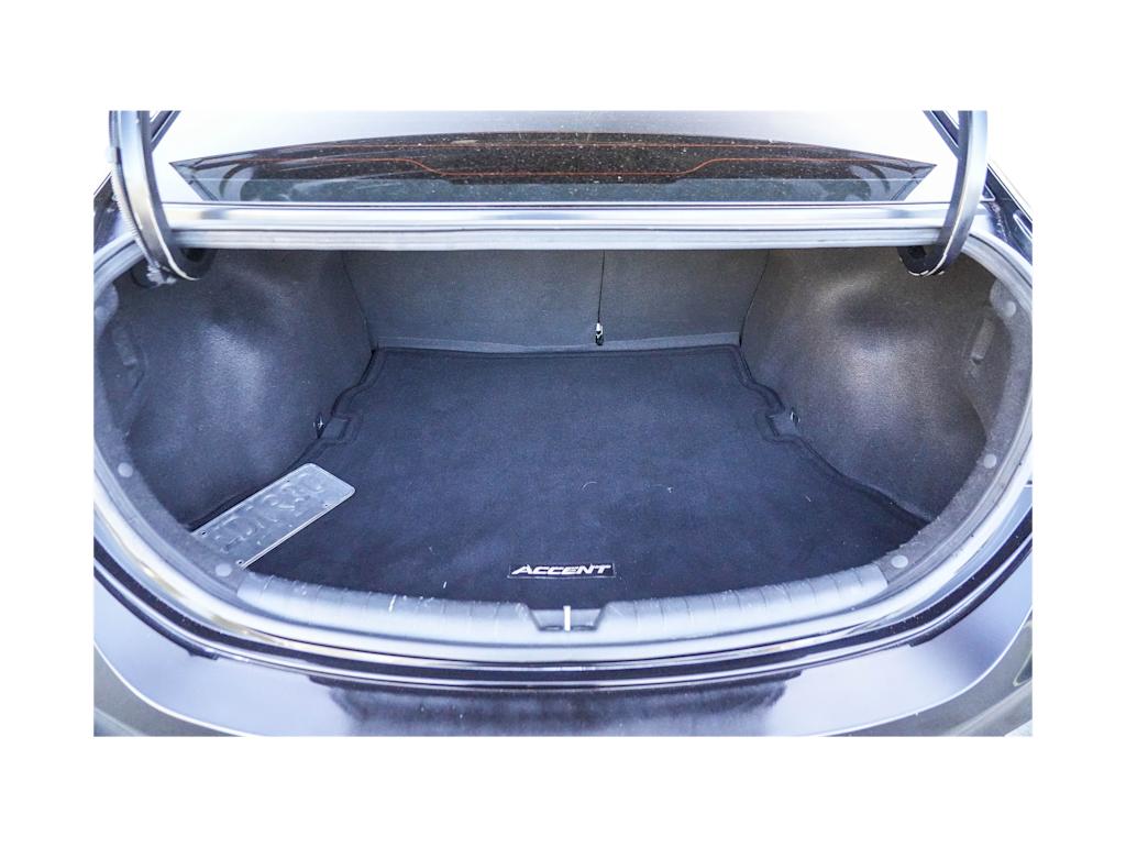 Thumbnail: 2019 Hyundai Accent - 16