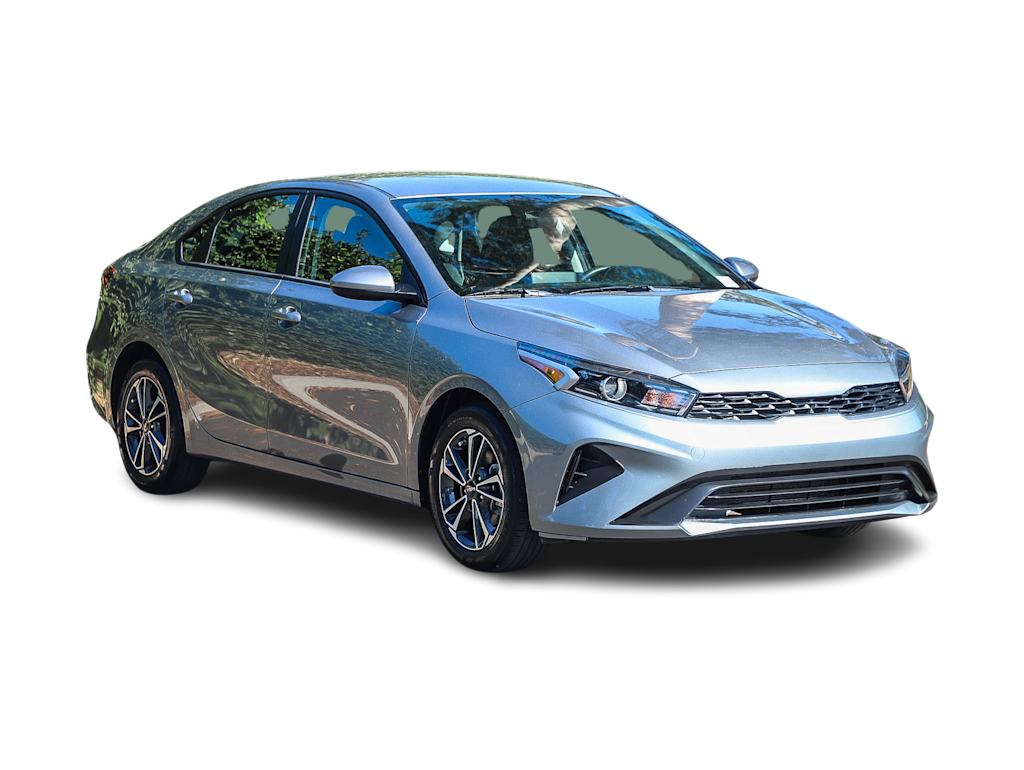 Thumbnail: 2023 Kia Forte - 17