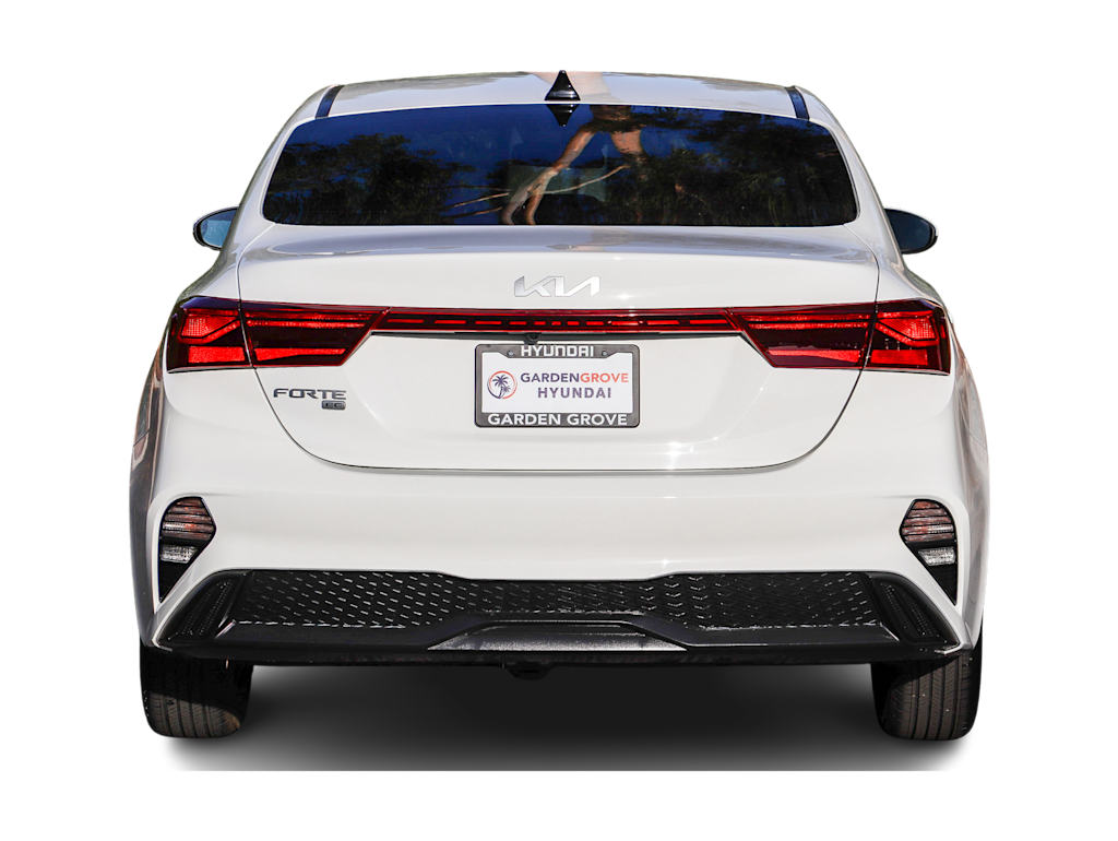 Thumbnail: 2023 Kia Forte - 4