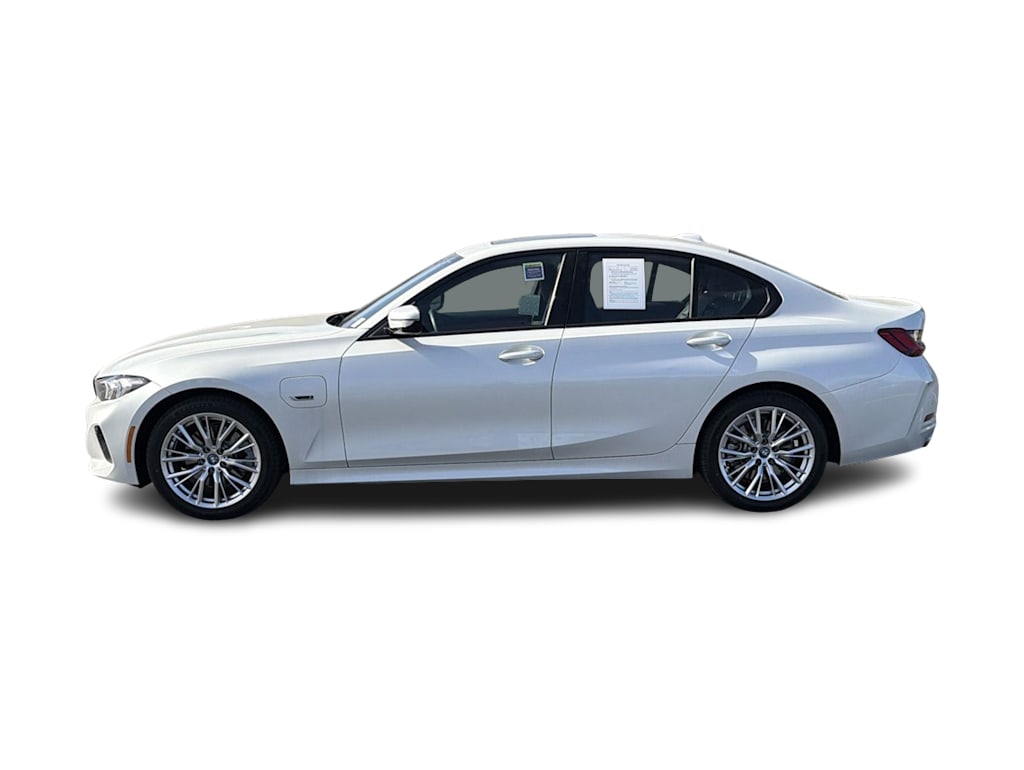 Thumbnail: 2023 BMW 3 Series - 3