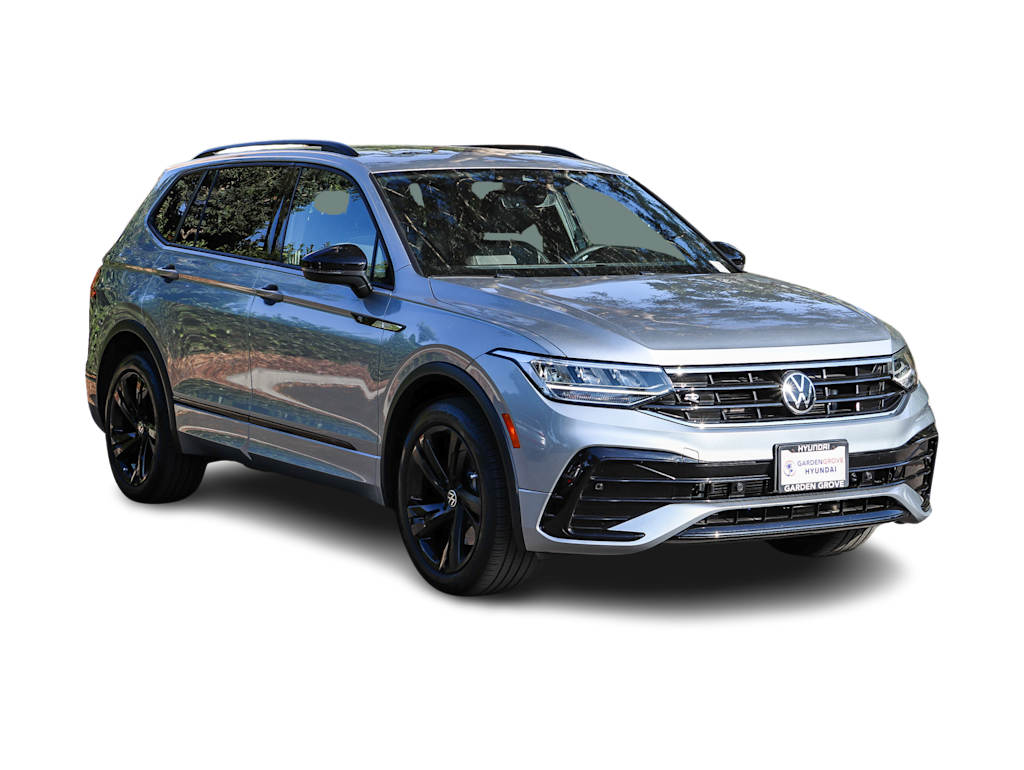 Thumbnail: 2023 Volkswagen Tiguan - 17