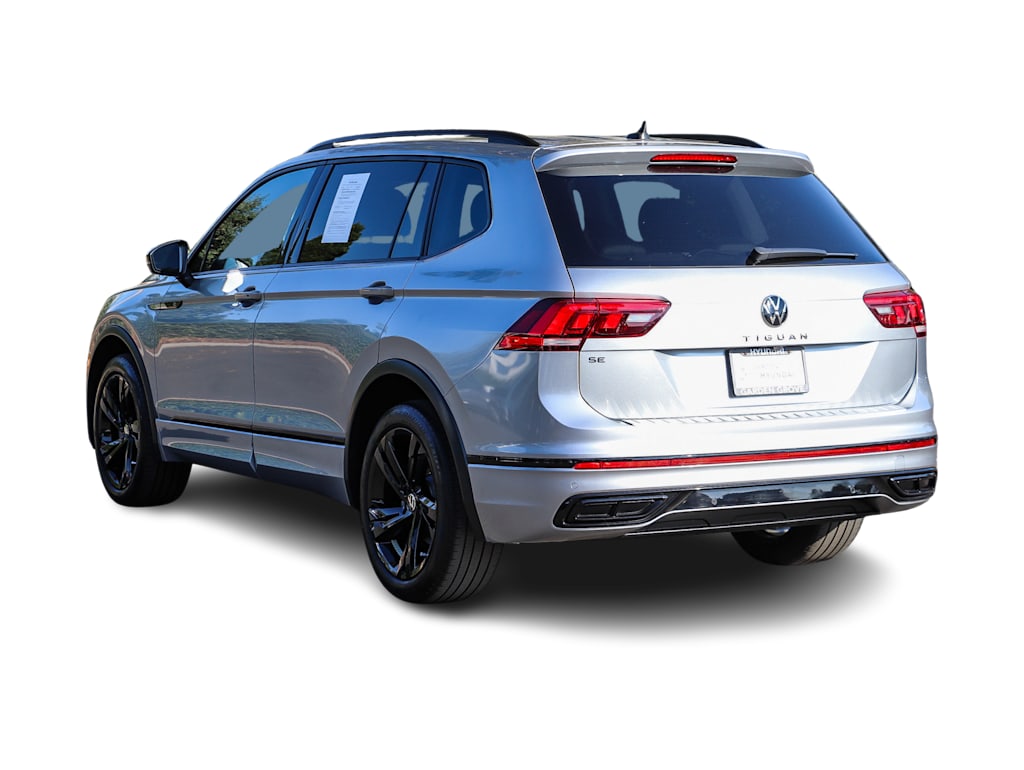 Thumbnail: 2023 Volkswagen Tiguan - 3
