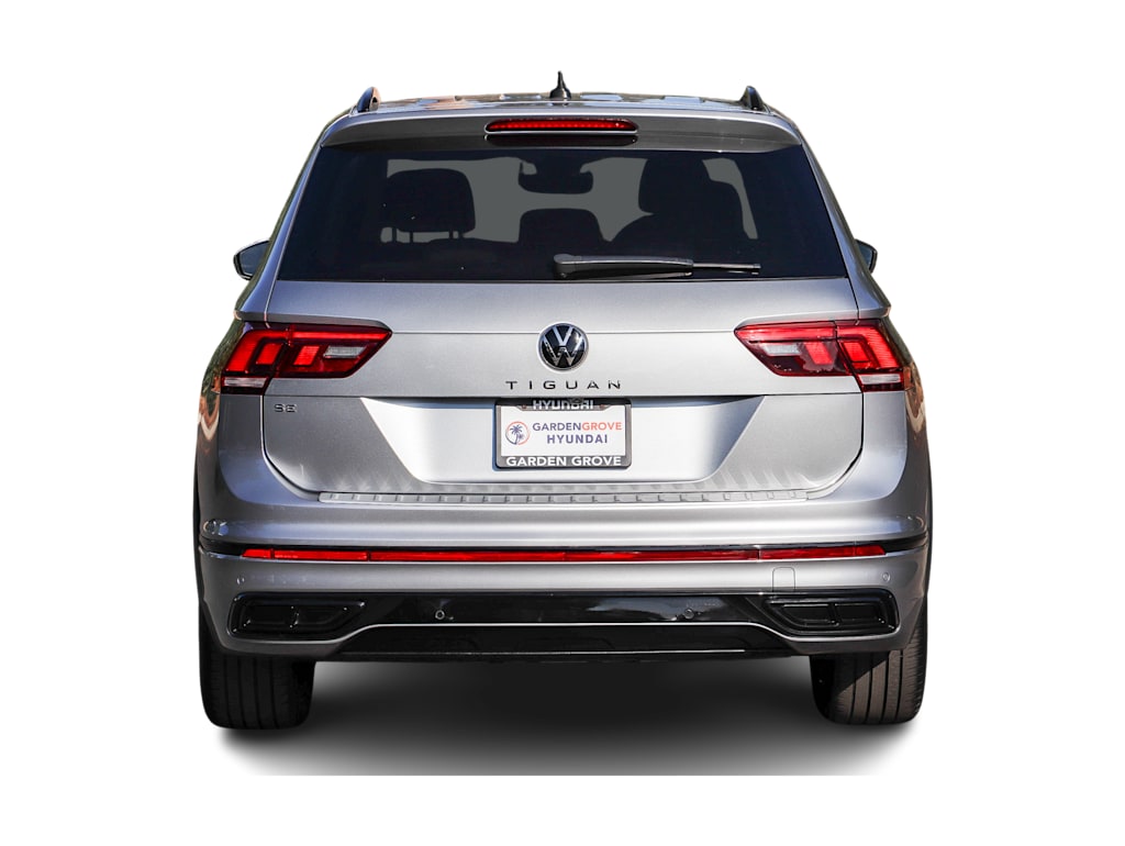 Thumbnail: 2023 Volkswagen Tiguan - 4