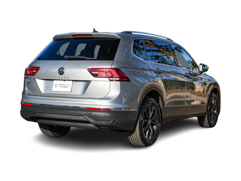 Thumbnail: 2024 Volkswagen Tiguan - 18