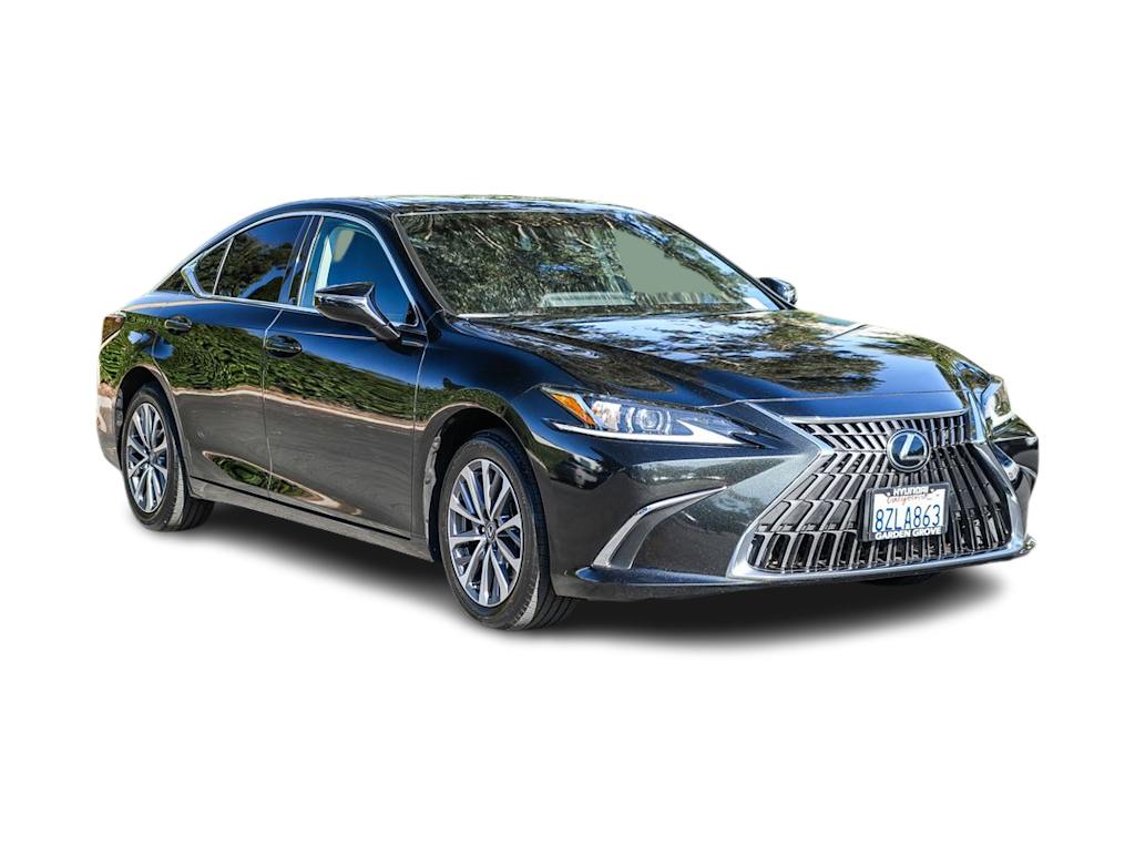 Thumbnail: 2022 Lexus ES - 18