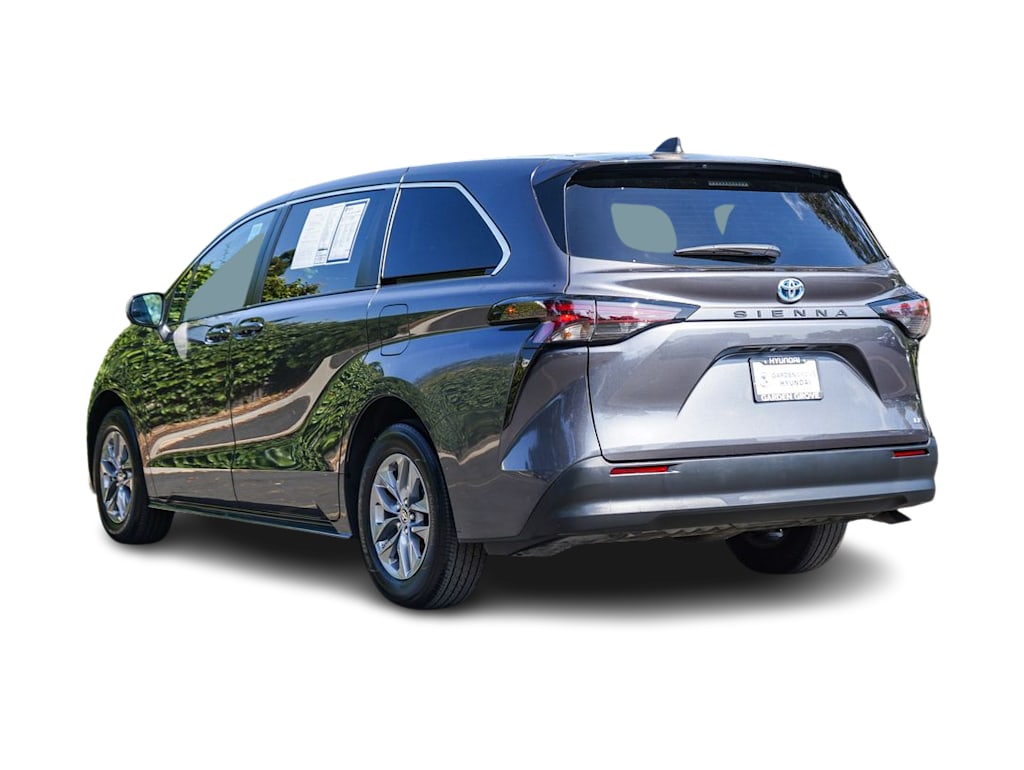Thumbnail: 2025 Toyota Sienna - 3