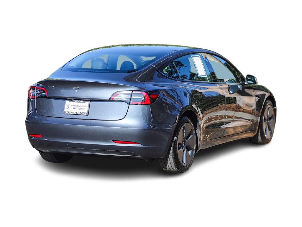 Thumbnail: 2023 Tesla Model 3 - 18