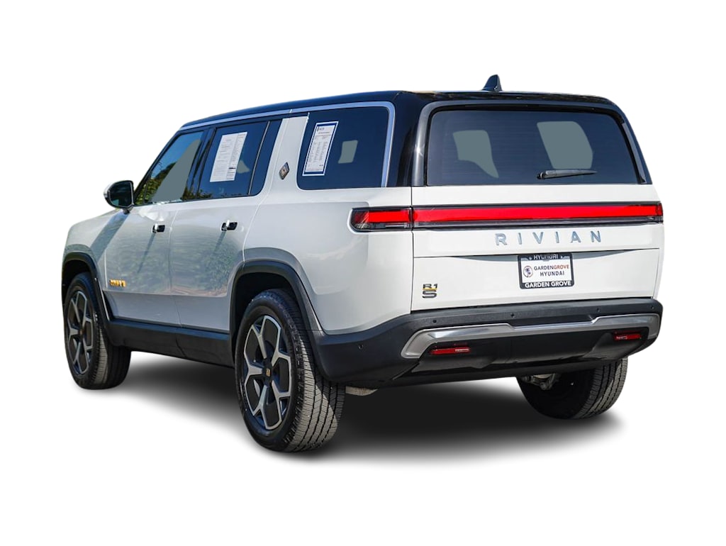 Thumbnail: 2023 Rivian R1S - 3