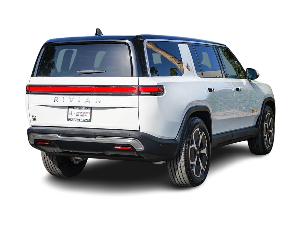 Thumbnail: 2023 Rivian R1S - 19