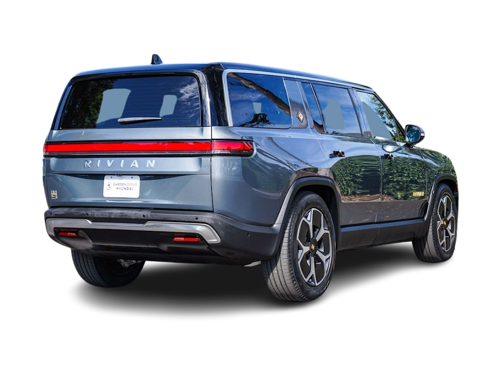 Thumbnail: 2023 Rivian R1S - 17