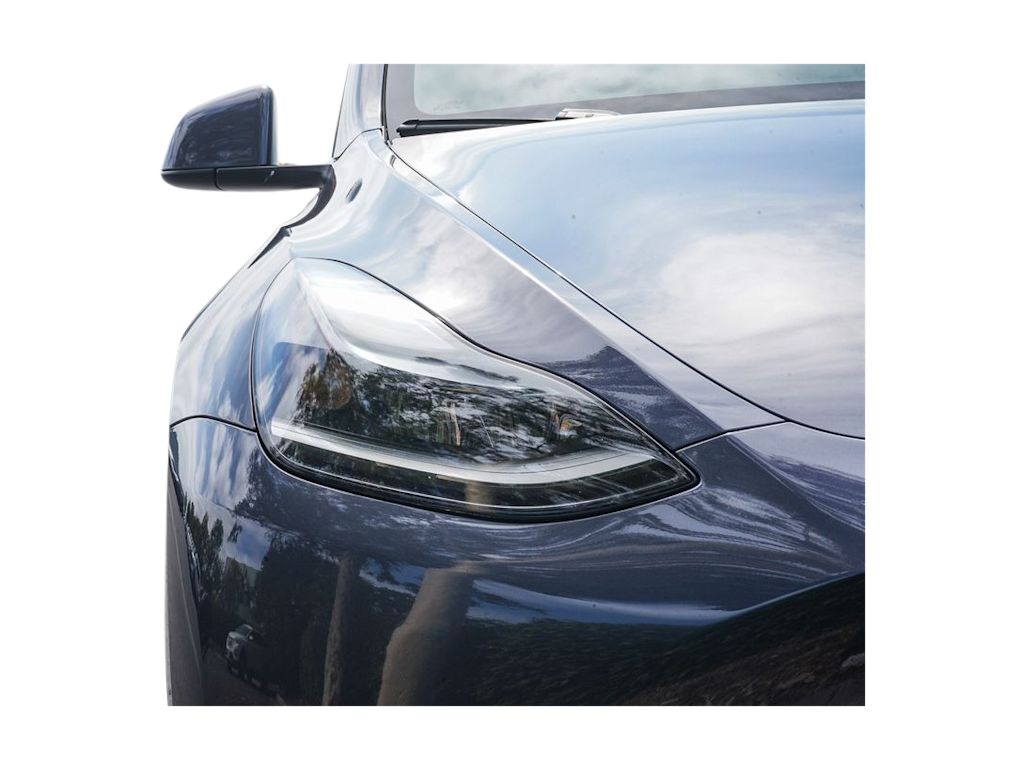 Thumbnail: 2023 Tesla Model Y - 20