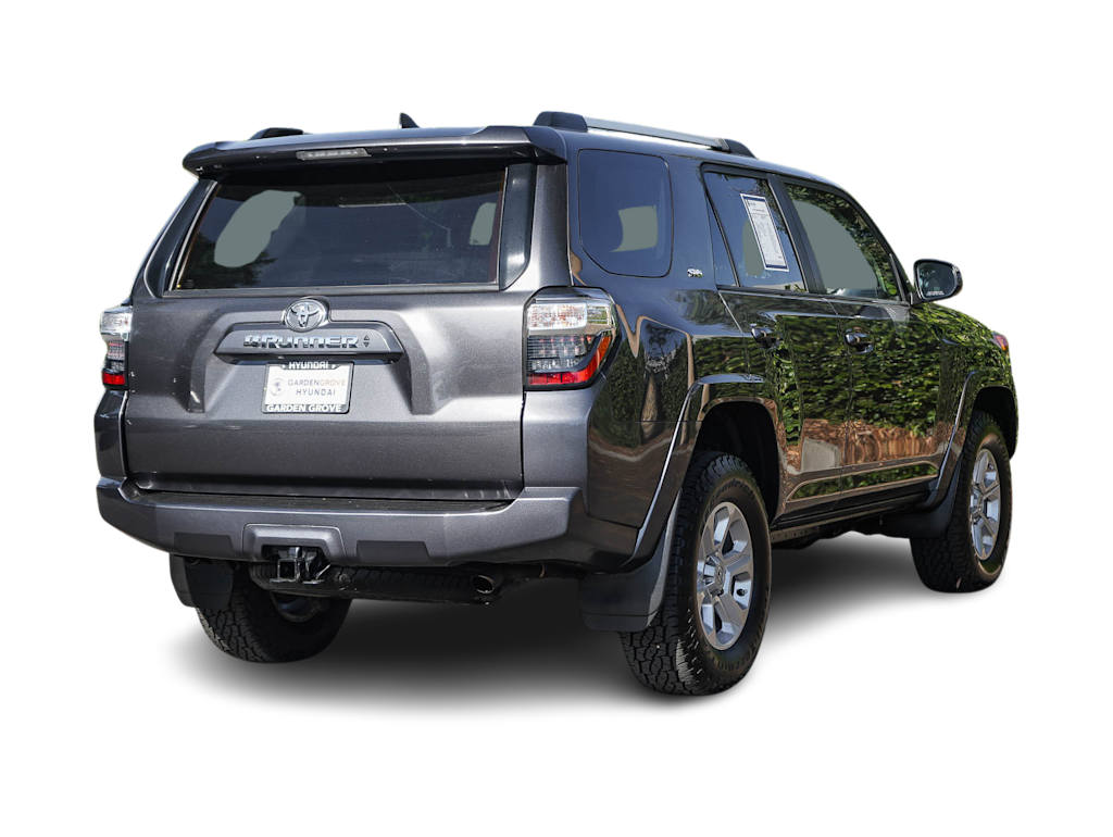 Thumbnail: 2022 Toyota 4Runner - 18