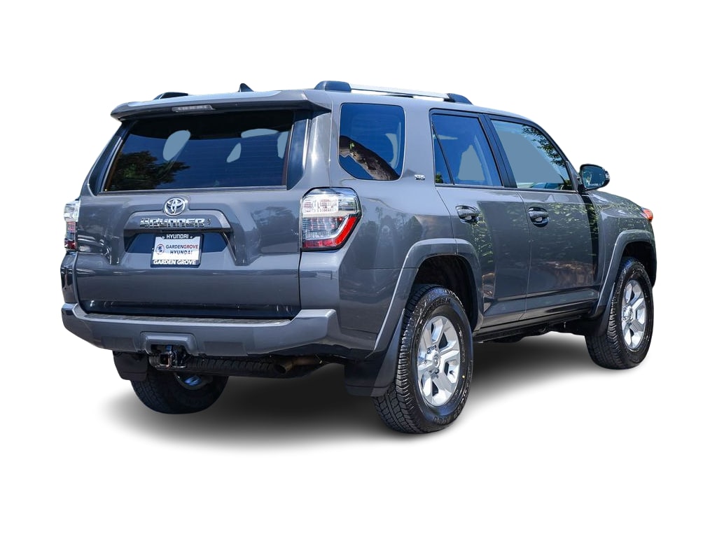 Thumbnail: 2024 Toyota 4Runner - 17