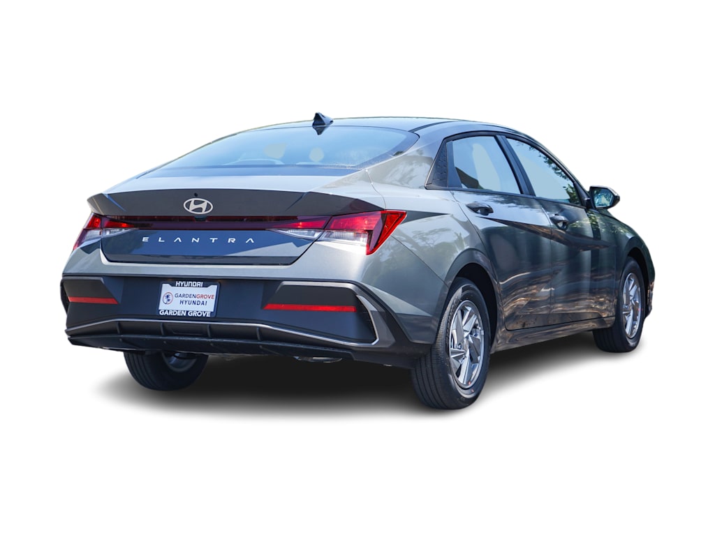 Thumbnail: 2026 Hyundai Elantra - 15