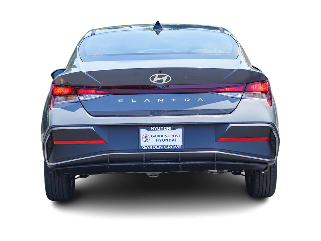 Thumbnail: 2026 Hyundai Elantra - 4