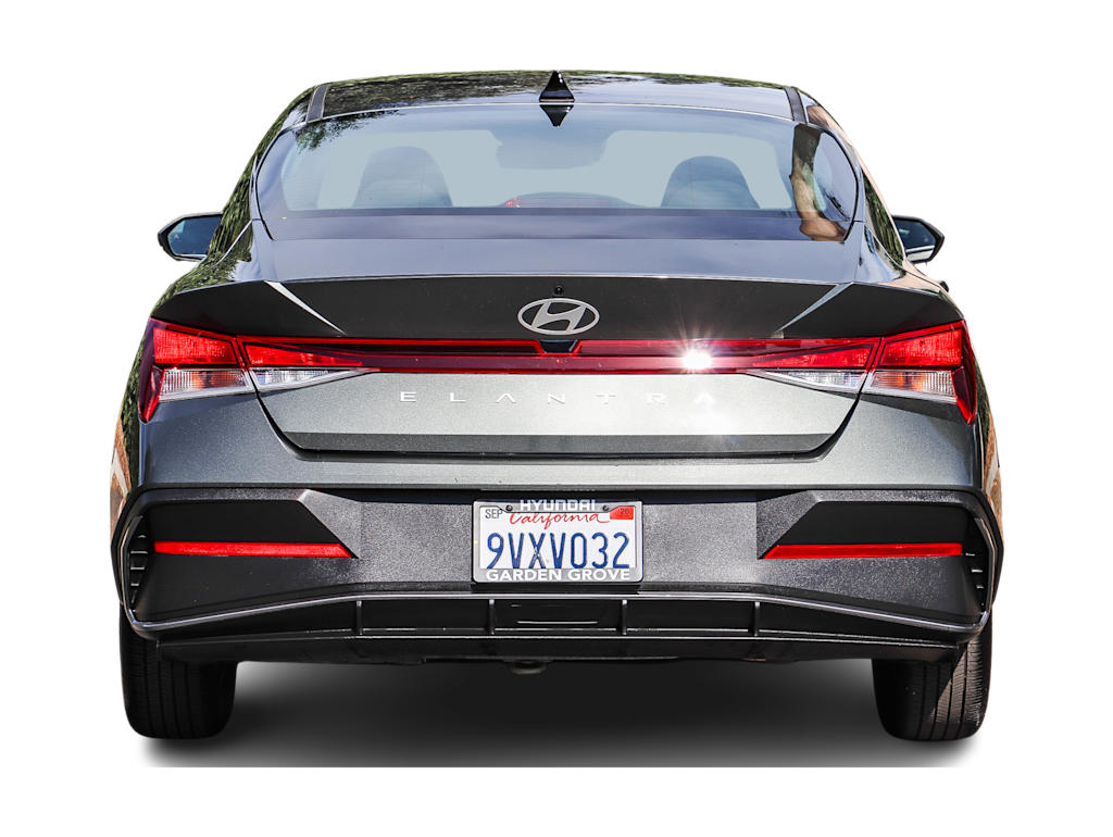 Thumbnail: 2025 Hyundai Elantra - 4
