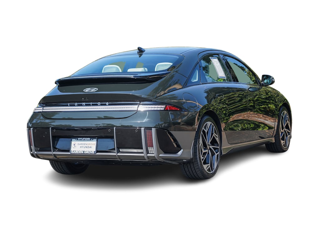Thumbnail: 2023 Hyundai Ioniq 6 - 17