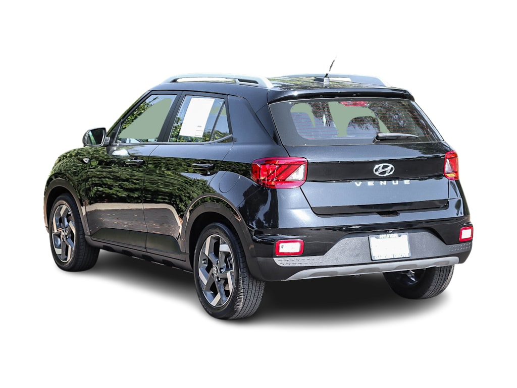 Thumbnail: 2023 Hyundai Venue - 3