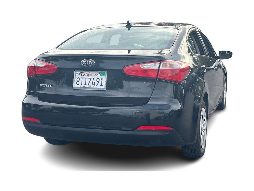 Thumbnail: 2016 Kia Forte - 8