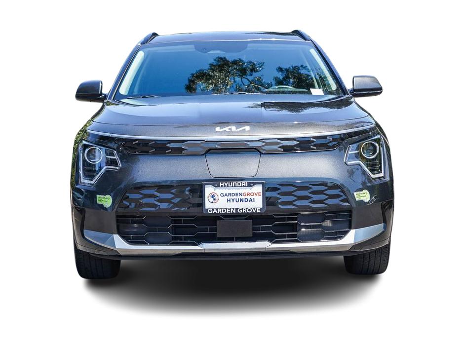 Thumbnail: 2023 Kia Niro - 5