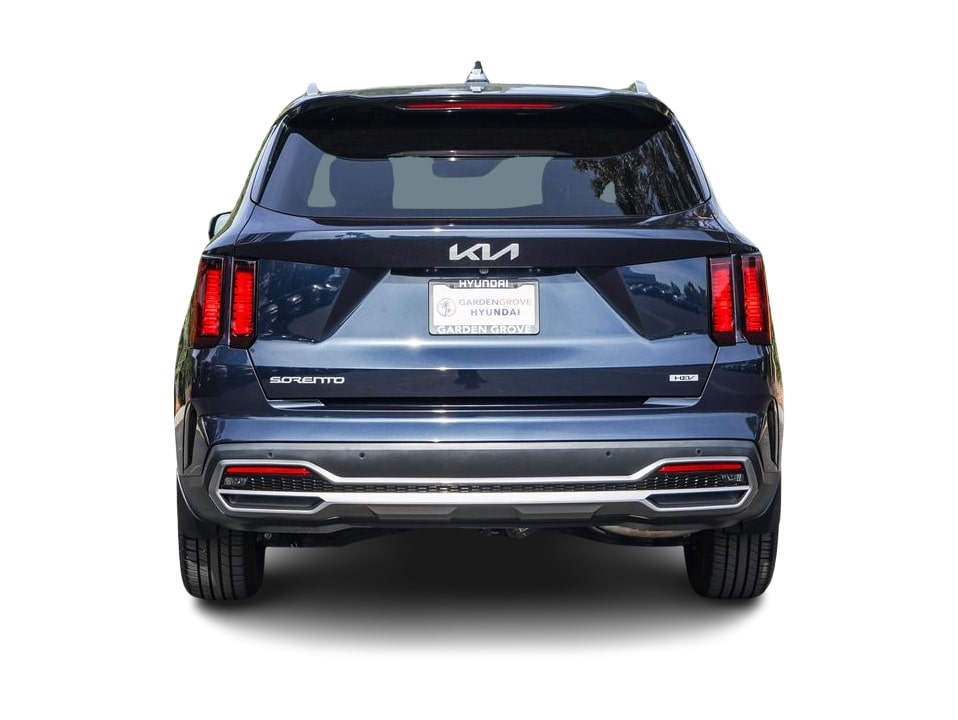 Thumbnail: 2023 Kia Sorento - 4