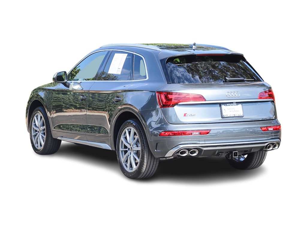 Thumbnail: 2022 Audi SQ5 - 3