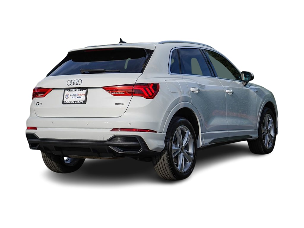Thumbnail: 2023 Audi Q3 - 19