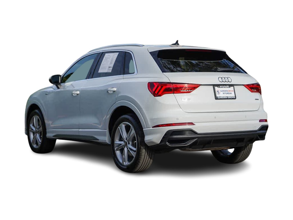 Thumbnail: 2023 Audi Q3 - 3