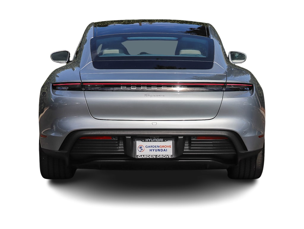 Thumbnail: 2022 Porsche Taycan - 17