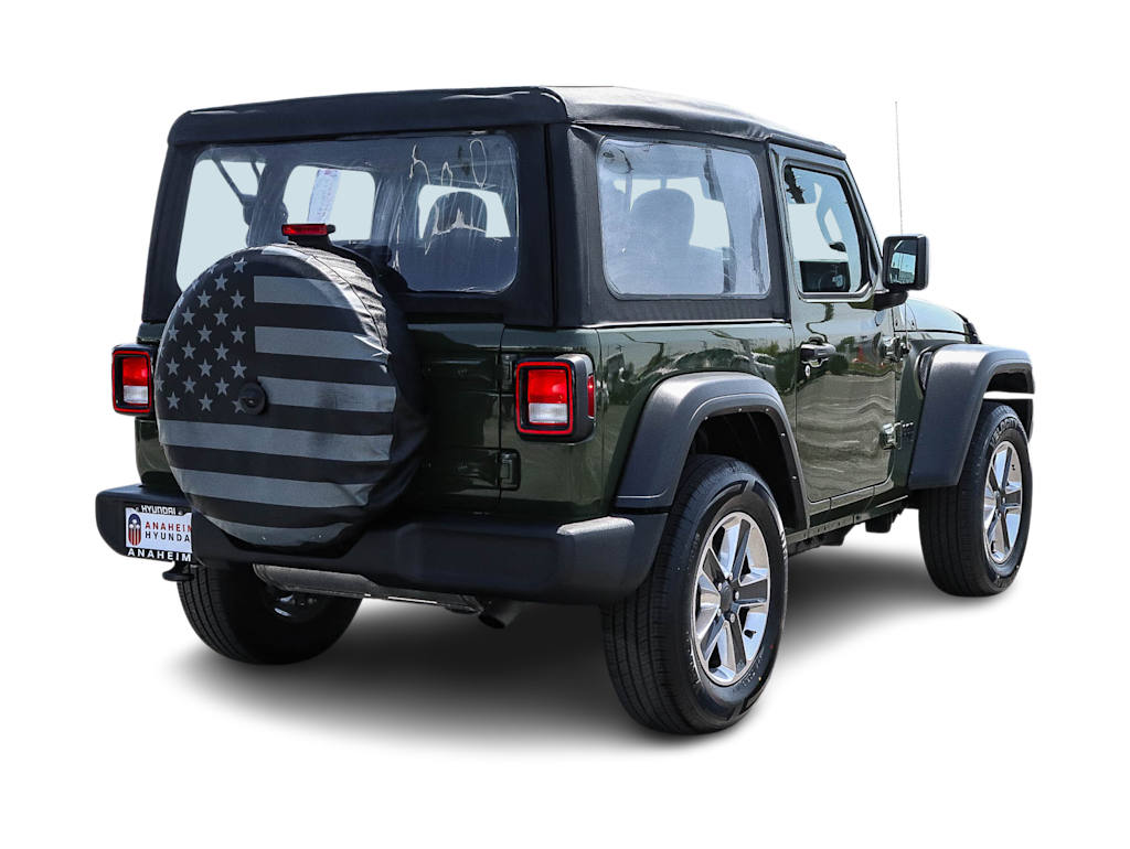Thumbnail: 2023 Jeep Wrangler - 17