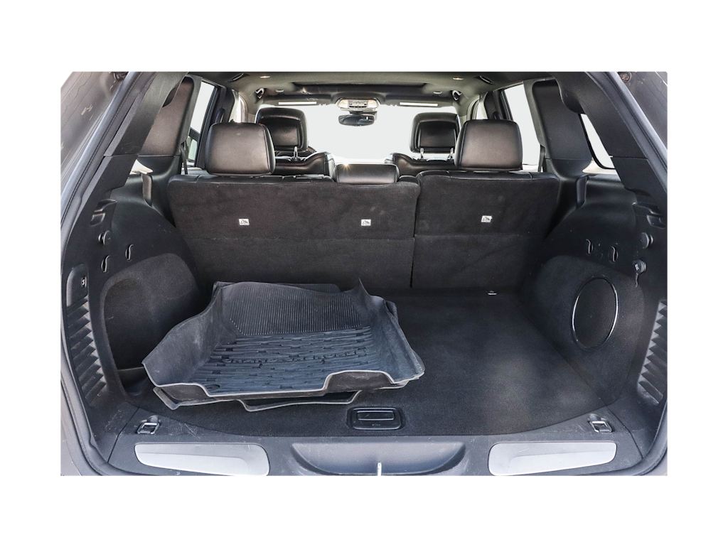 Thumbnail: 2019 Jeep Grand Cherokee - 16