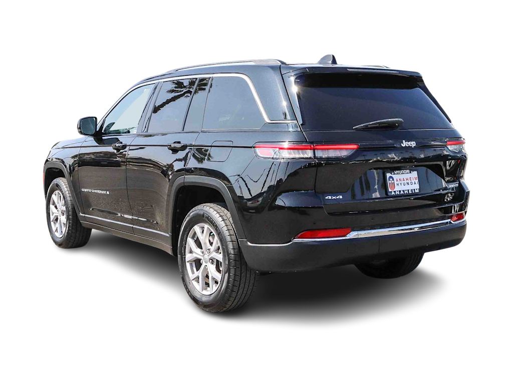 Thumbnail: 2022 Jeep Grand Cherokee - 3