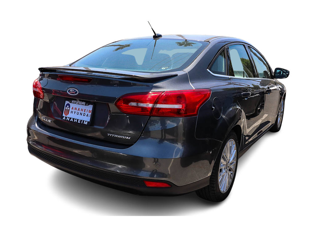 Thumbnail: 2017 Ford Focus - 14