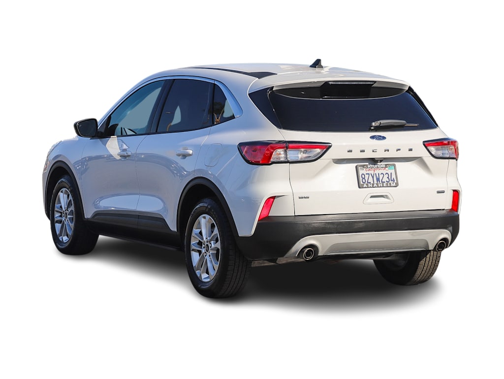 Thumbnail: 2022 Ford Escape - 3
