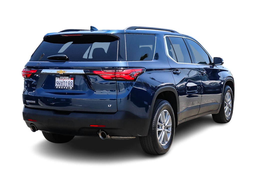 Thumbnail: 2023 Chevrolet Traverse - 17