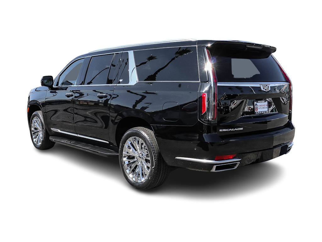 Thumbnail: 2023 Cadillac Escalade - 3