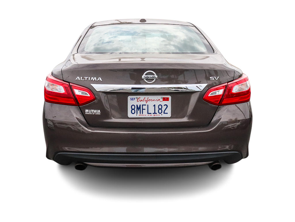 Thumbnail: 2017 Nissan Altima - 5