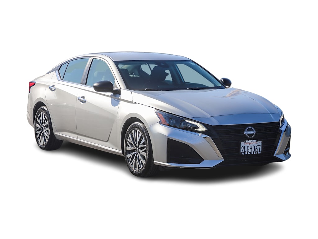Thumbnail: 2024 Nissan Altima - 16