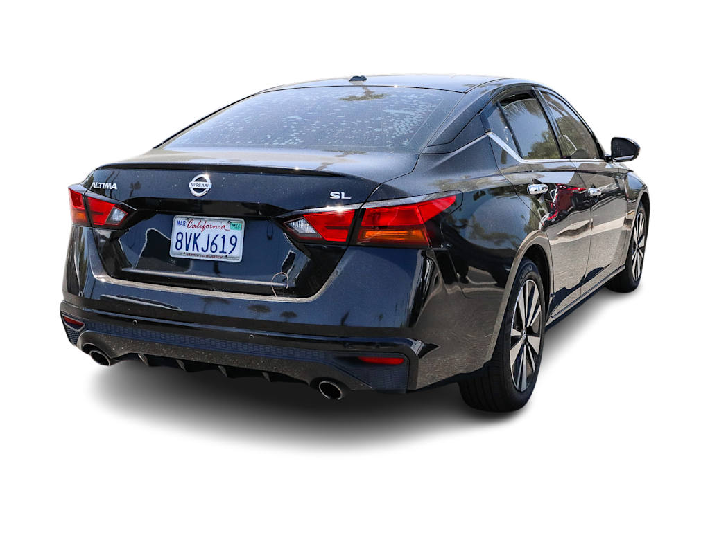 Thumbnail: 2019 Nissan Altima - 16