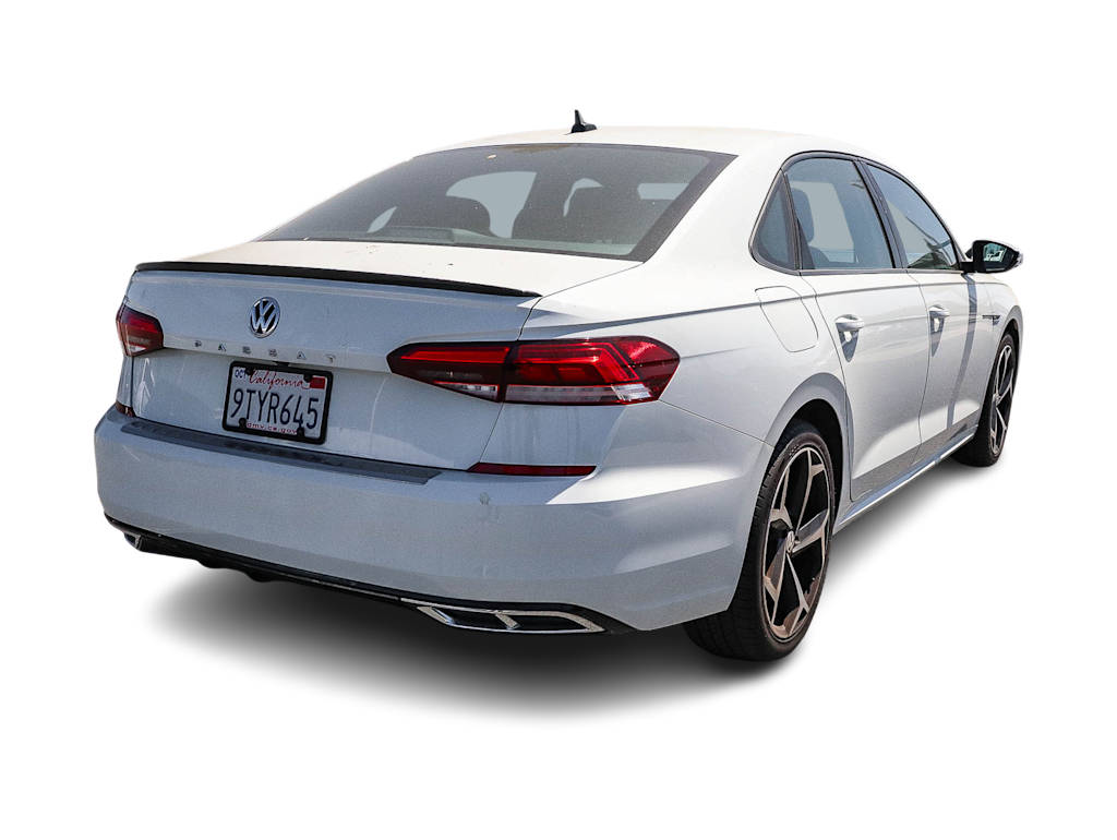 Thumbnail: 2021 Volkswagen Passat - 18