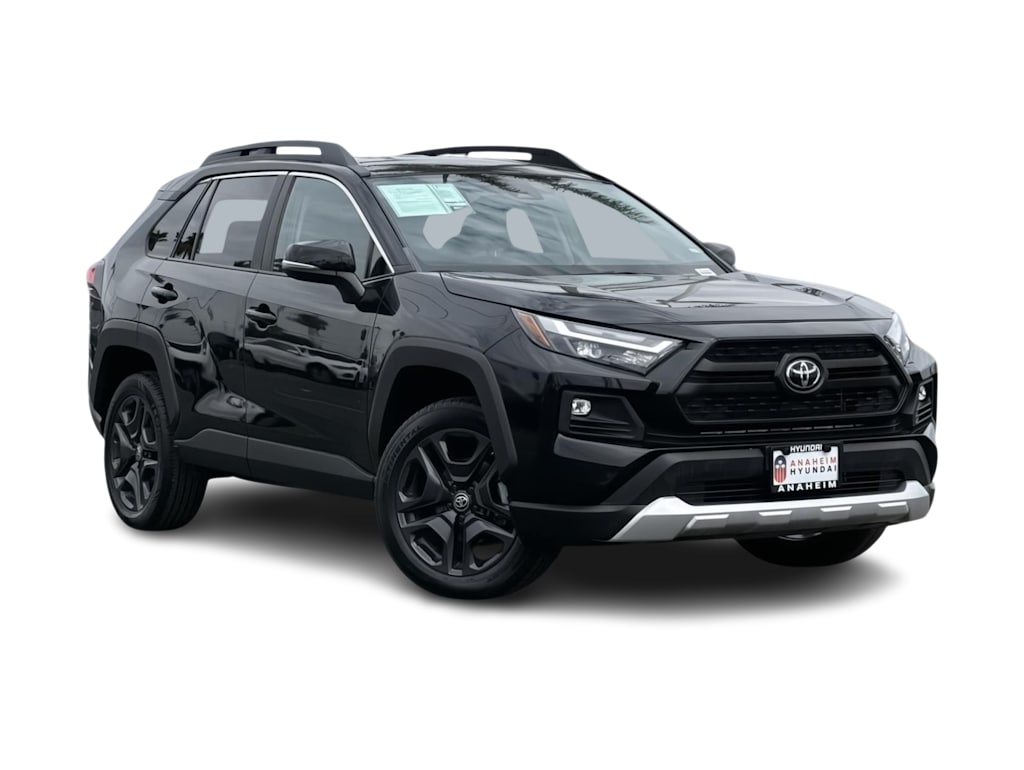 Thumbnail: 2022 Toyota RAV4 - 17