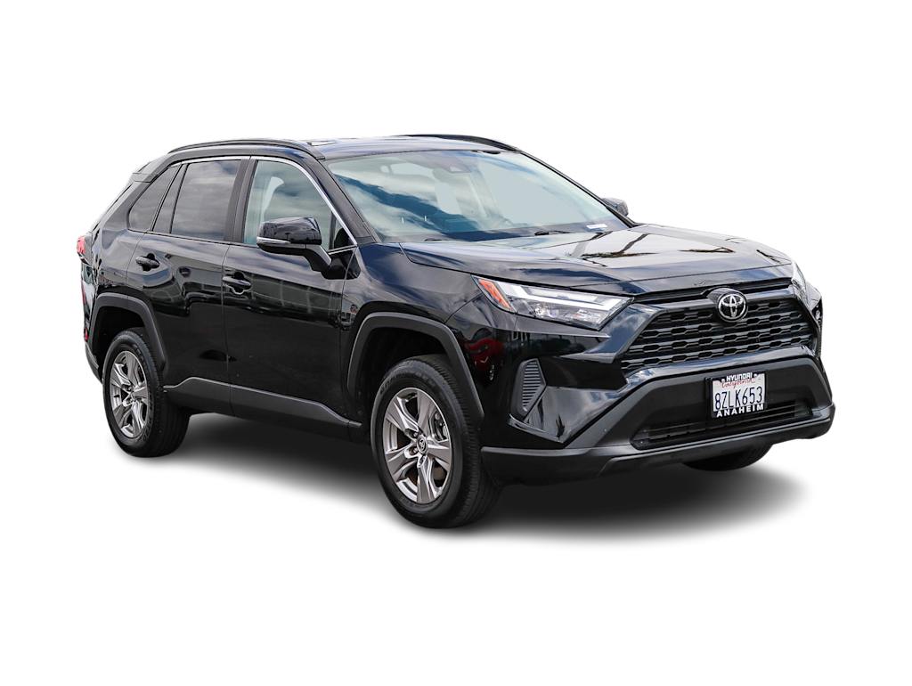 Thumbnail: 2022 Toyota RAV4 - 16