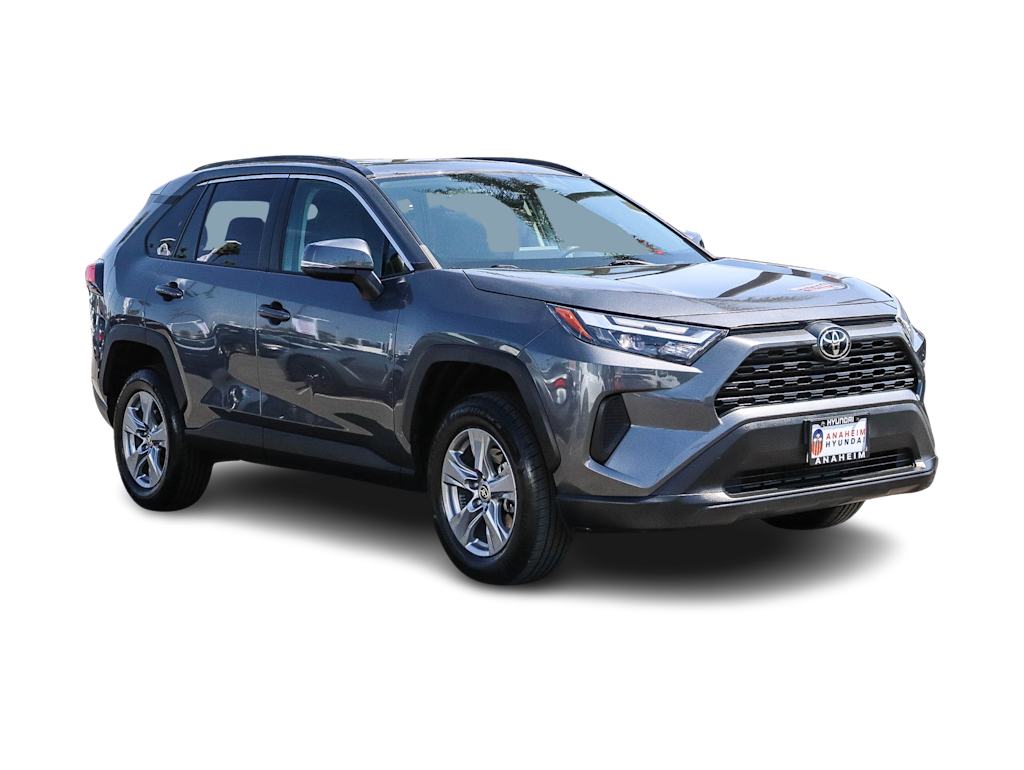 Thumbnail: 2022 Toyota RAV4 - 17
