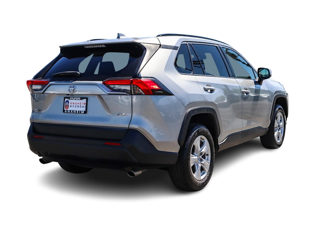 Thumbnail: 2020 Toyota RAV4 - 19