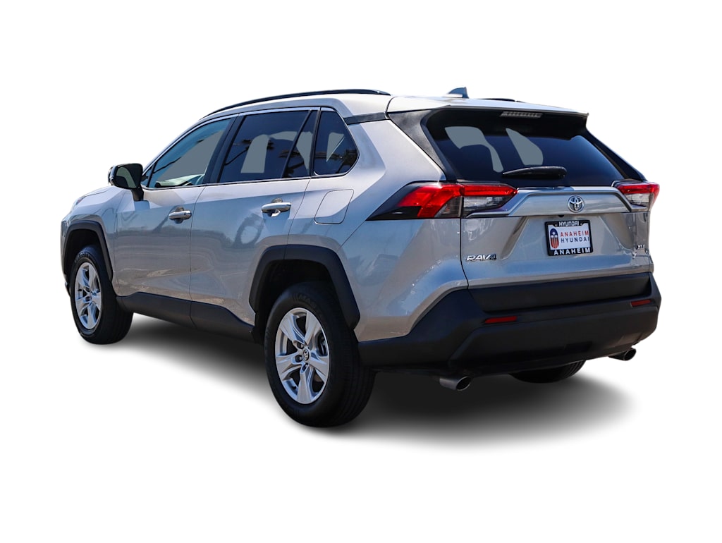 Thumbnail: 2020 Toyota RAV4 - 3