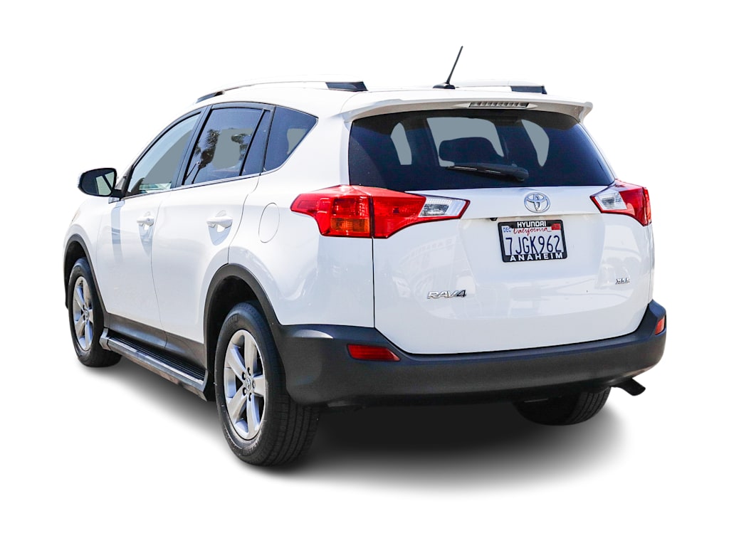 Thumbnail: 2015 Toyota RAV4 - 3