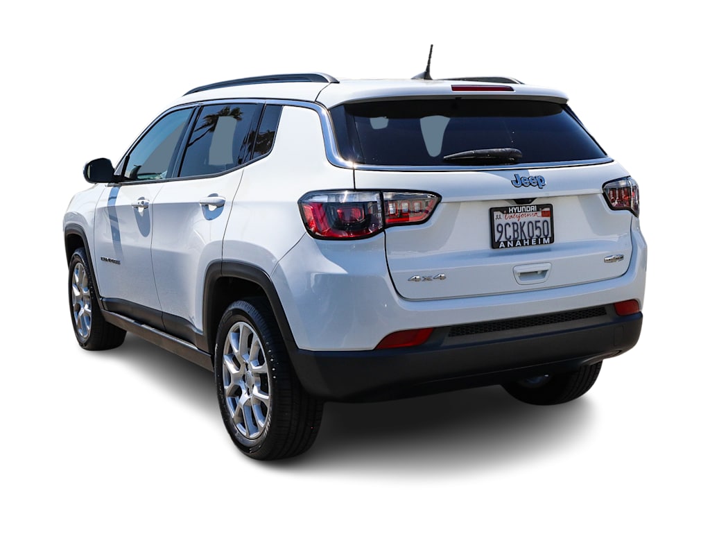 Thumbnail: 2022 Jeep Compass - 3